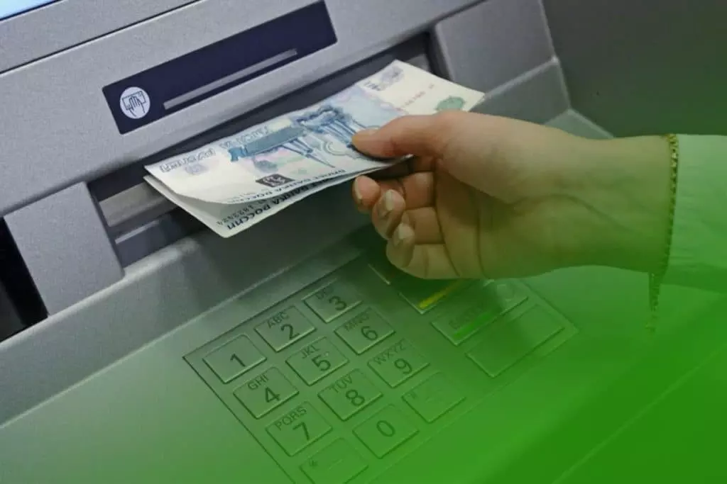 Что делать, если мошенники сняли деньги с банковской карточки Сбербанка?